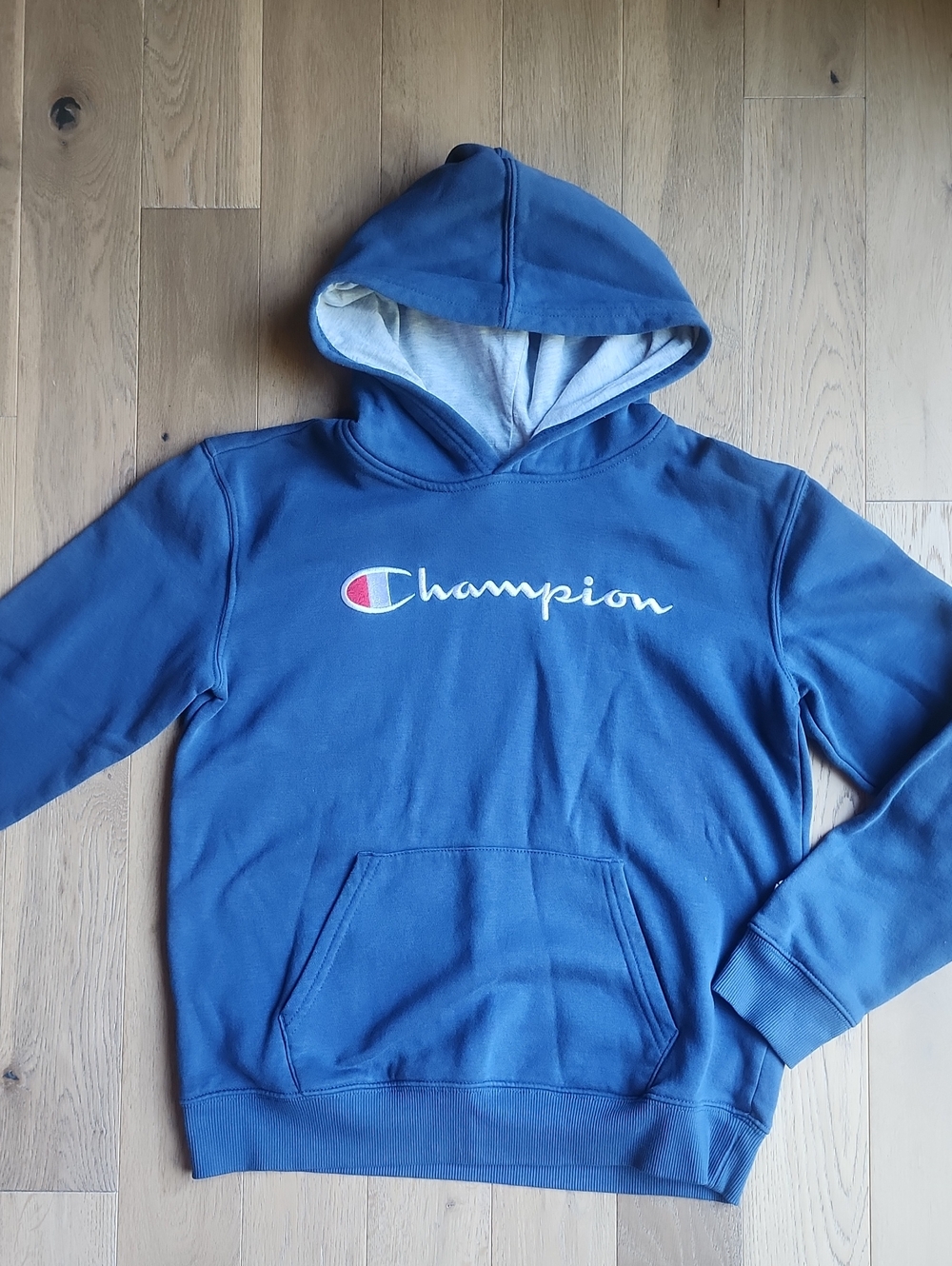 Boys Champion Pullover Hoodie, size large